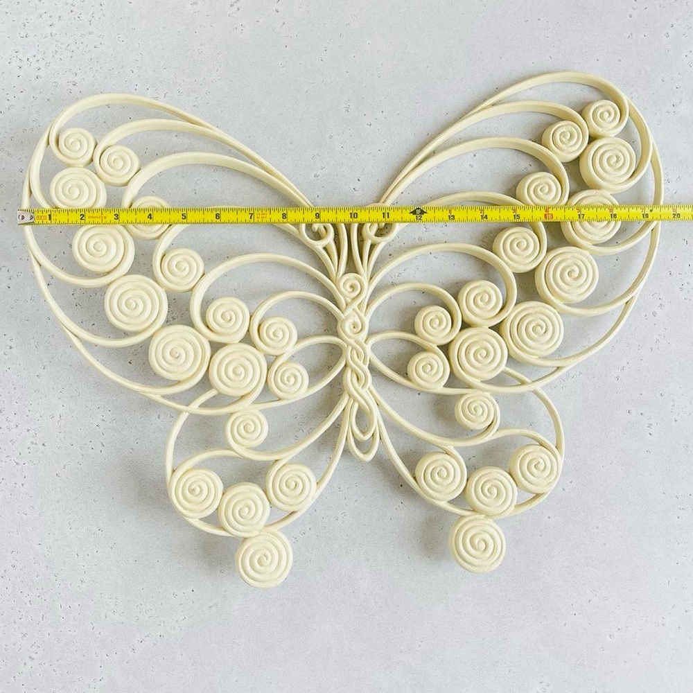 Pair of Vintage 1975 Large Burwood Cream Ivory Tone Butterfly Wall Hangings - Picture 4 of 8